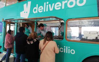Deliveroo | Campaña Evento Gastrobus. A Global Agency